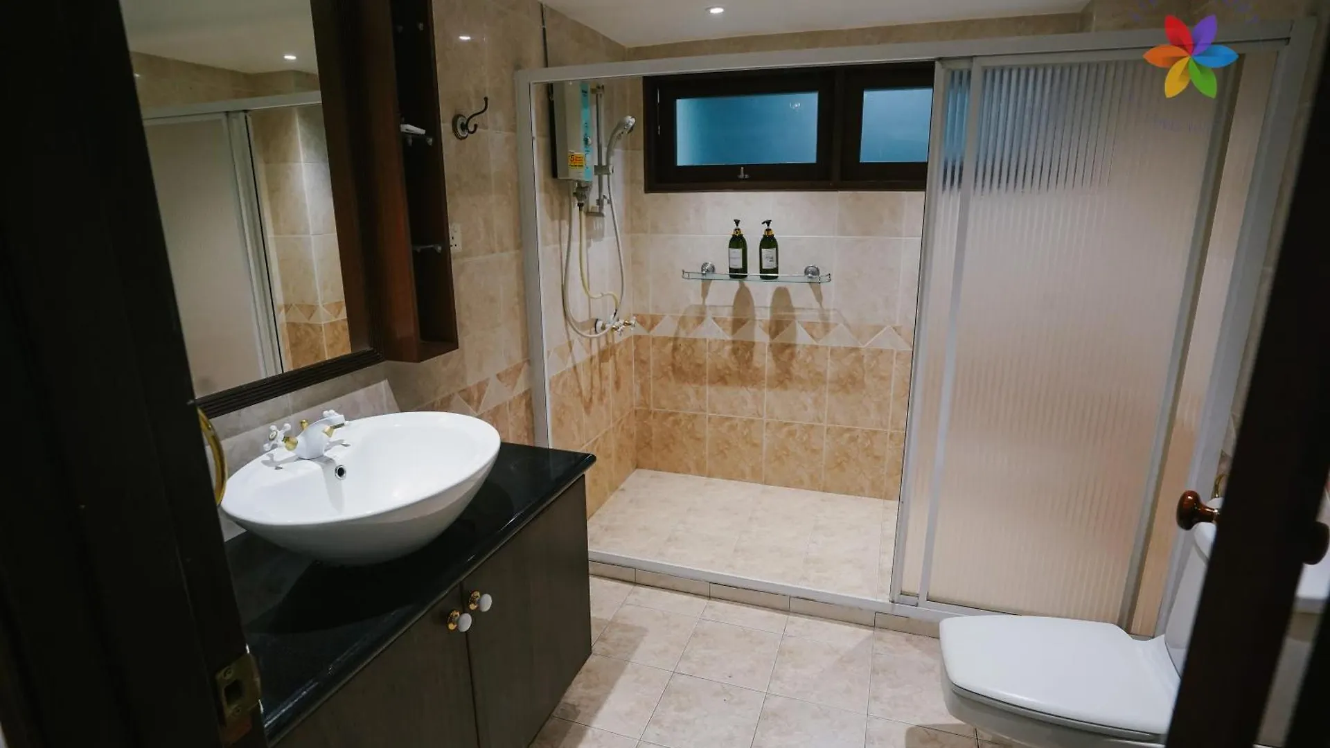 40P, Bangsar Villa With Pool/Karaoke/Gathering/Bbq 吉隆坡