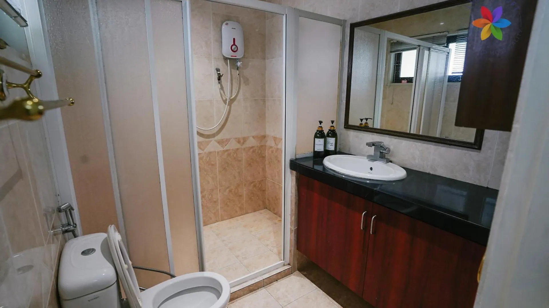 40P, Bangsar Villa With Pool/Karaoke/Gathering/Bbq 吉隆坡