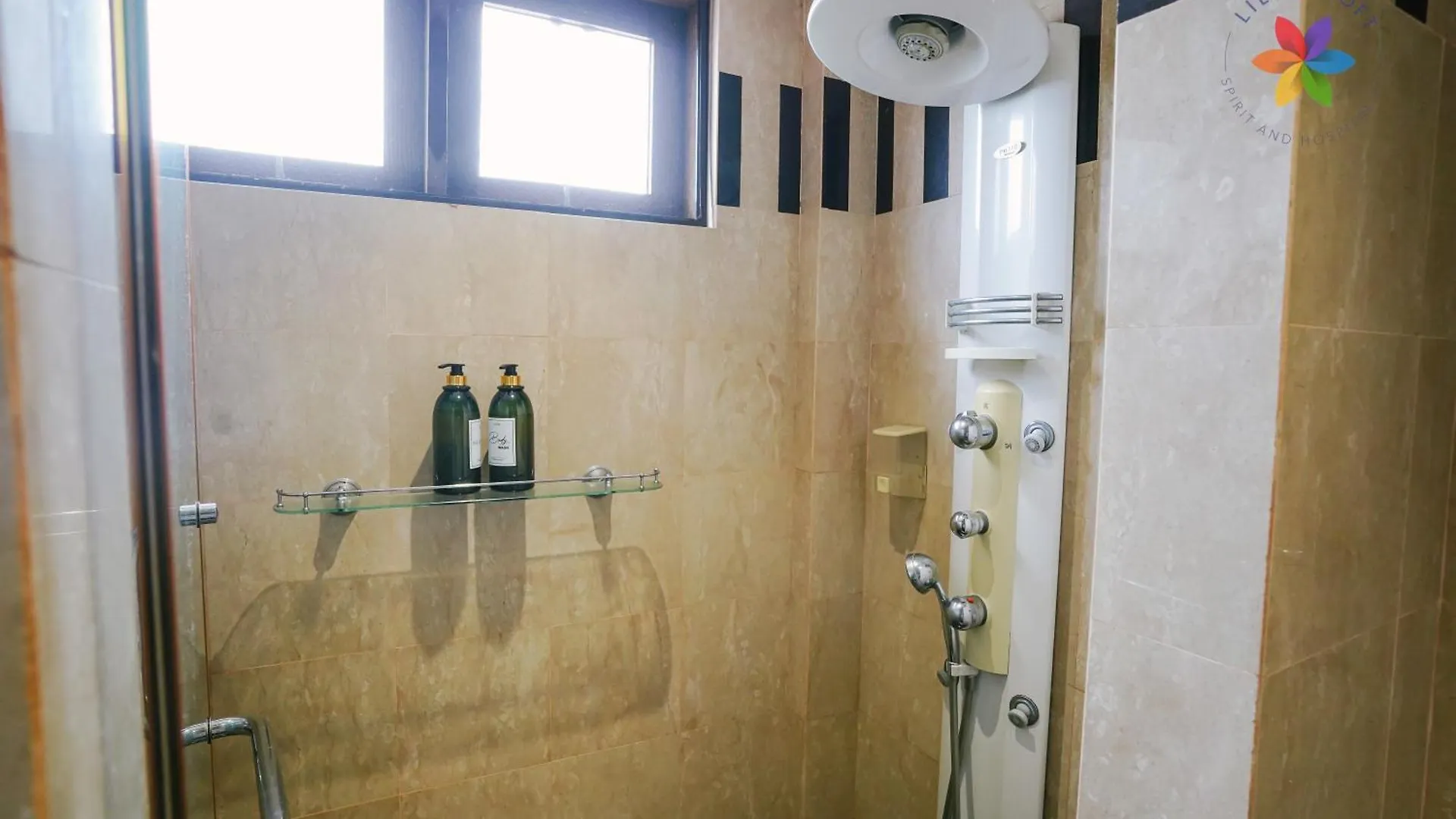 40P, Bangsar Villa With Pool/Karaoke/Gathering/Bbq 吉隆坡